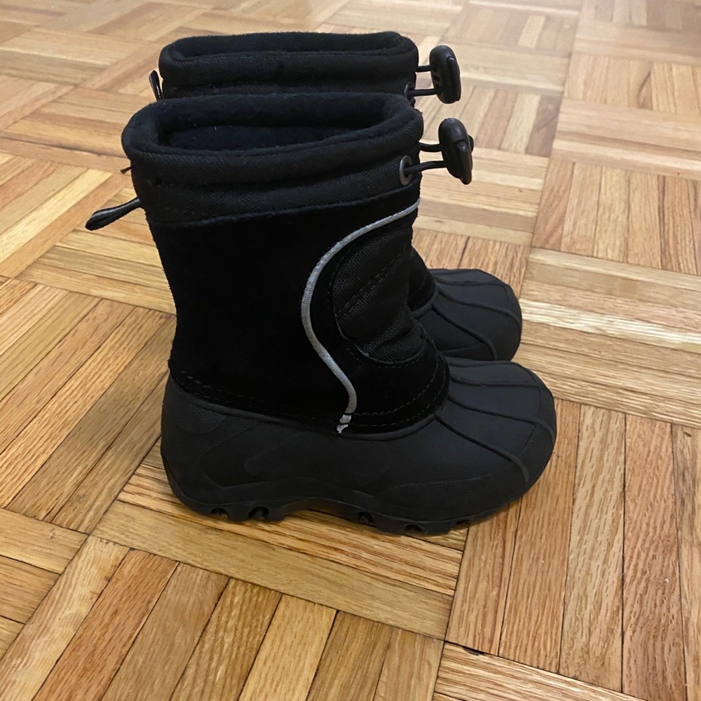 Toddler snow boots, size 7